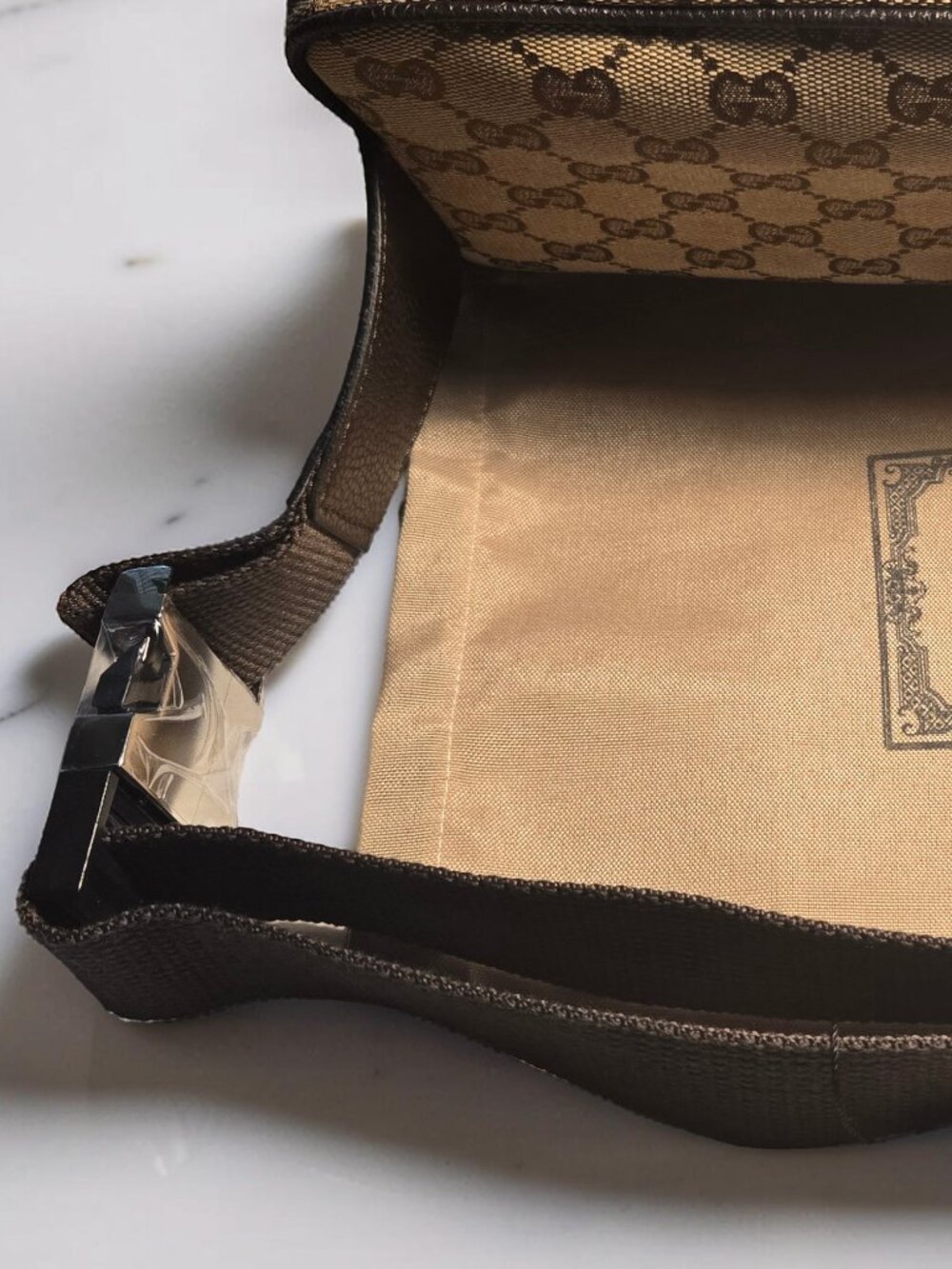 NEW Gucci Beige GG Monogram Pouch Fanny Pack Belt Bag Waist bag - Picture 2 of 8